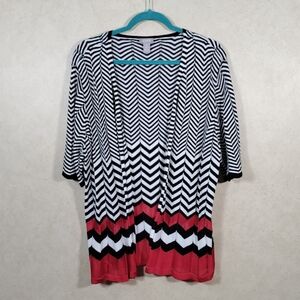 5163 Chico's black, red, and cream Chevron S/S cardigan 3 XL